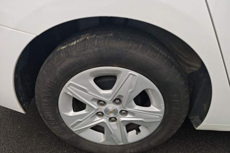 Used Chevrolet Cavalier 2019 320 Automatic Enjoyment with Sunroof Right Rear Wheel Hub
