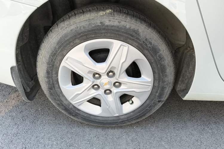 Used Chevrolet Cavalier 2019 320 Automatic Enjoyment with Sunroof Right Rear Wheel Hub