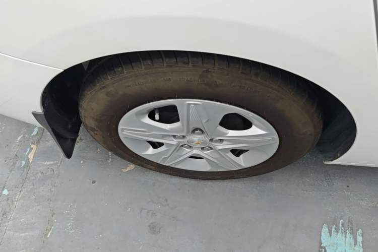 Used Chevrolet Cavalier 2019 320 Automatic Enjoyment with Sunroof Right Rear Wheel Hub