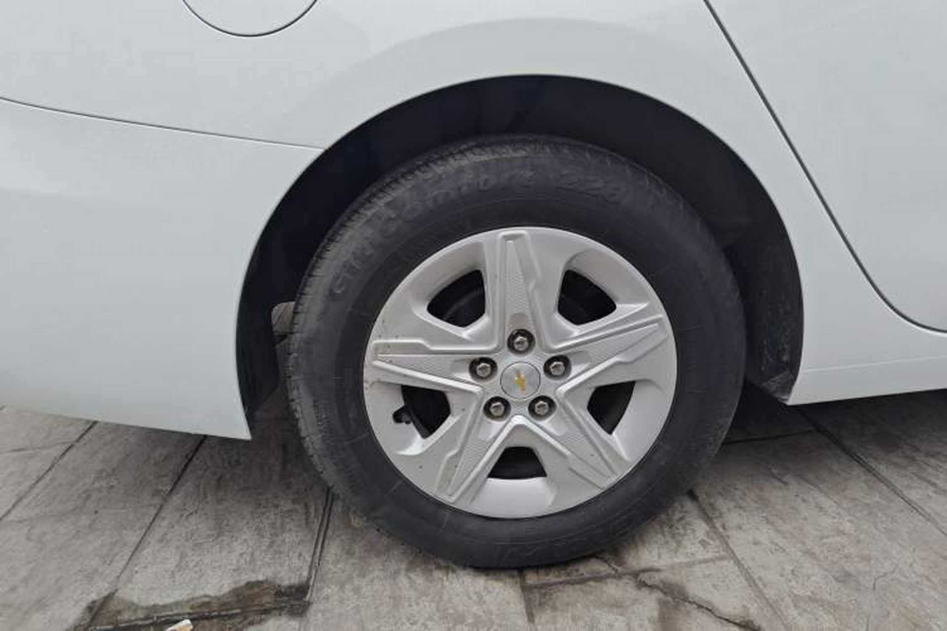 Used Chevrolet Cavalier 2019 320 Automatic Enjoyment with Sunroof Right Rear Wheel Hub