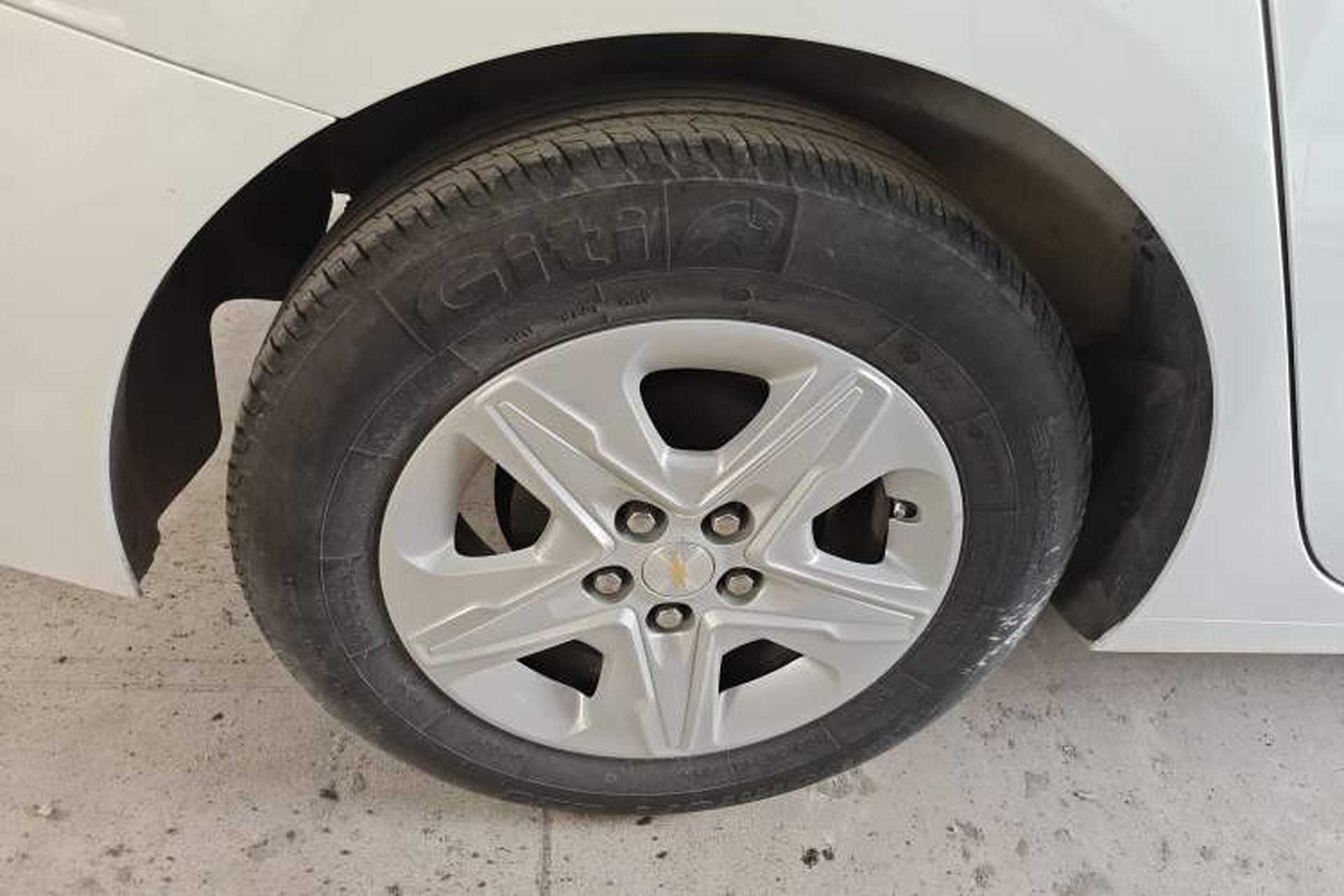 Used Chevrolet Cavalier 2019 320 Automatic Enjoyment with Sunroof Right Rear Wheel Hub