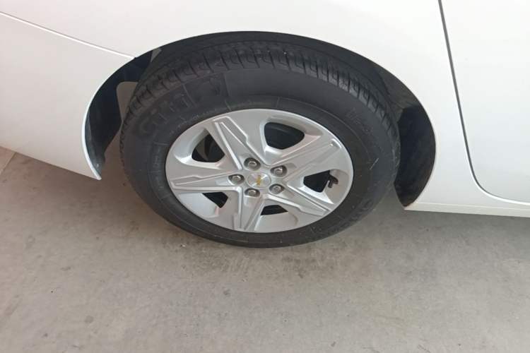 Used Chevrolet Cavalier 2019 320 Automatic Enjoyment with Sunroof Right Rear Wheel Hub