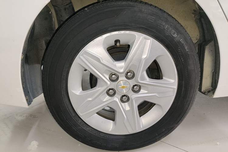 Used Chevrolet Cavalier 2019 320 Automatic Enjoyment with Sunroof Right Rear Wheel Hub