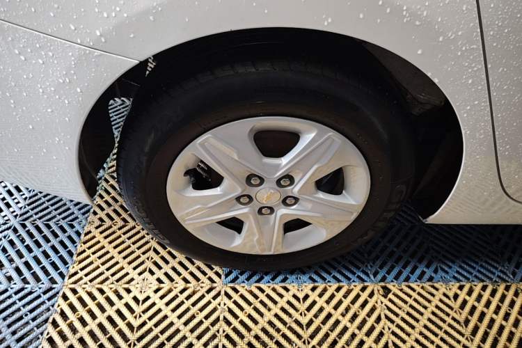 Used Chevrolet Cavalier 2019 320 Automatic Enjoyment with Sunroof Right Rear Wheel Hub