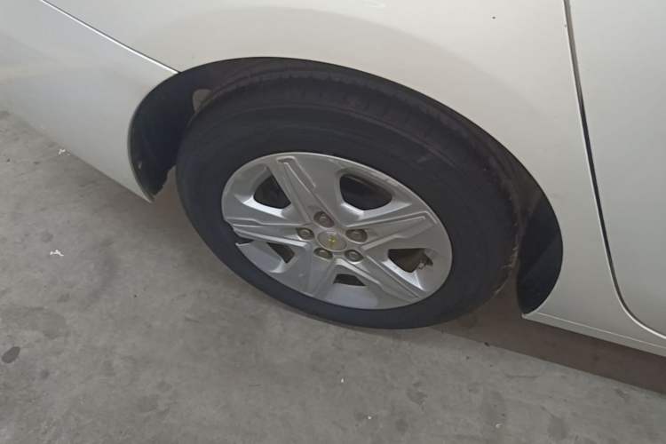 Used Chevrolet Cavalier 2019 320 Automatic Enjoyment with Sunroof Right Rear Wheel Hub