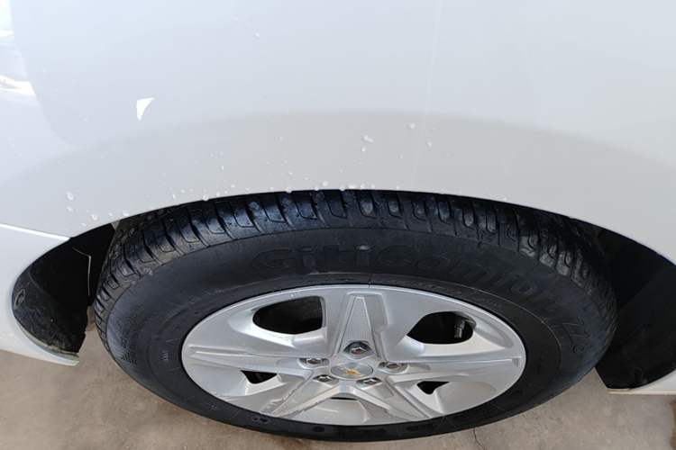 Used Chevrolet Cavalier 2019 320 Automatic Enjoyment with Sunroof Right Rear Wheel Hub