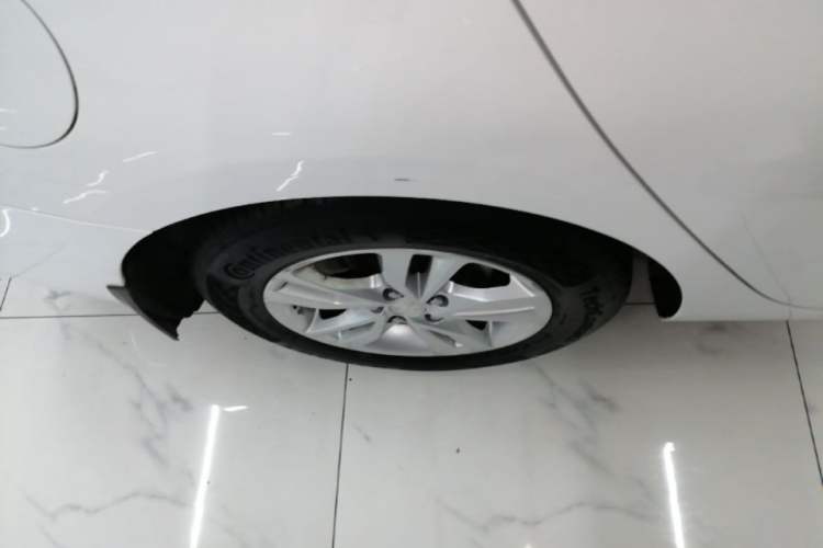 Used Chevrolet Cavalier 2019 320 Automatic Xinyue Edition Right Rear Wheel Hub