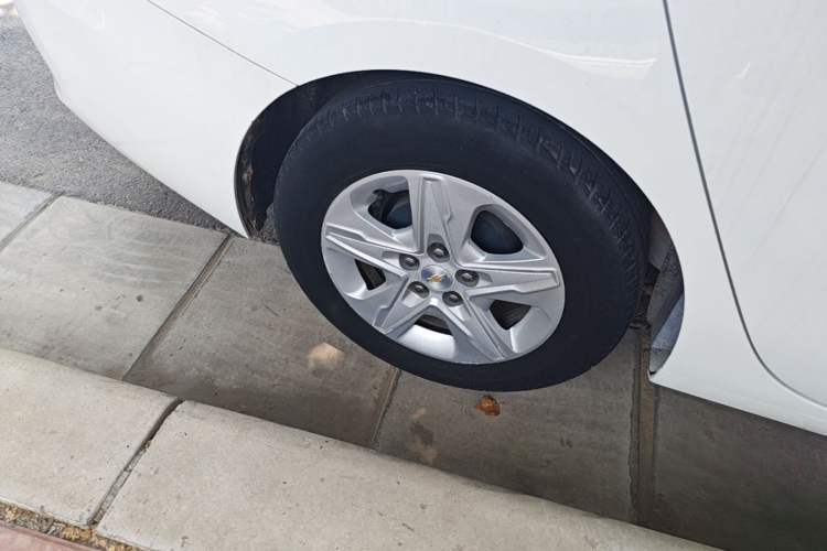 Used Chevrolet Cavalier 2019 320 Automatic Enjoyment with Sunroof Right Rear Wheel Hub