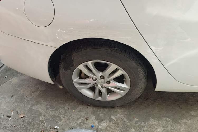 Used Chevrolet Cavalier 2019 320 Automatic Xinyue Edition Right Rear Wheel Hub