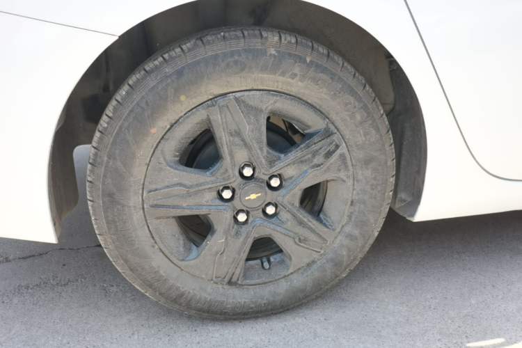 Used Chevrolet Cavalier 2019 320 Automatic Enjoyment with Sunroof Right Rear Wheel Hub