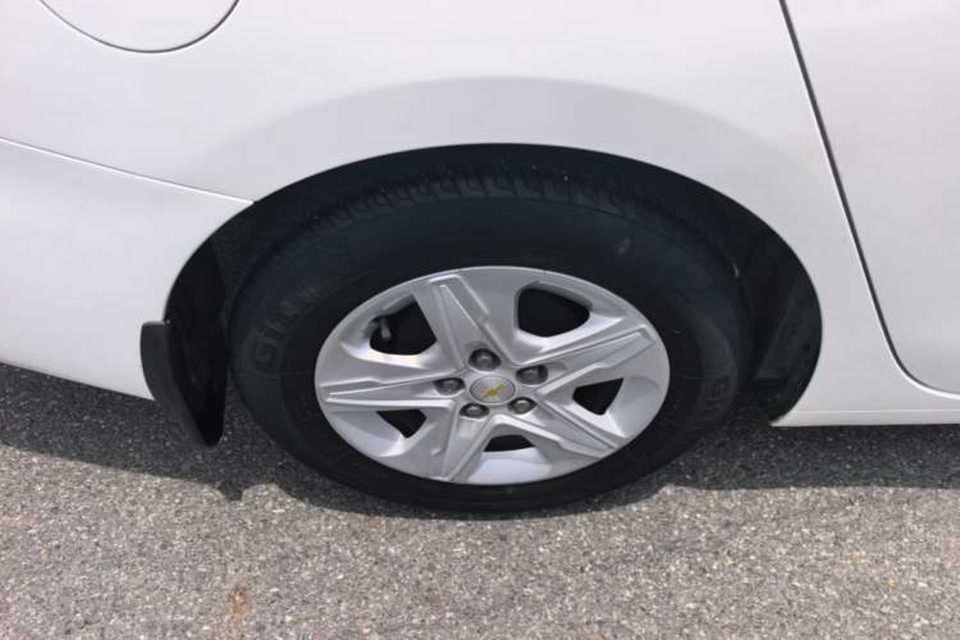 Used Chevrolet Cavalier 2019 320 Automatic Enjoyment with Sunroof Right Rear Wheel Hub