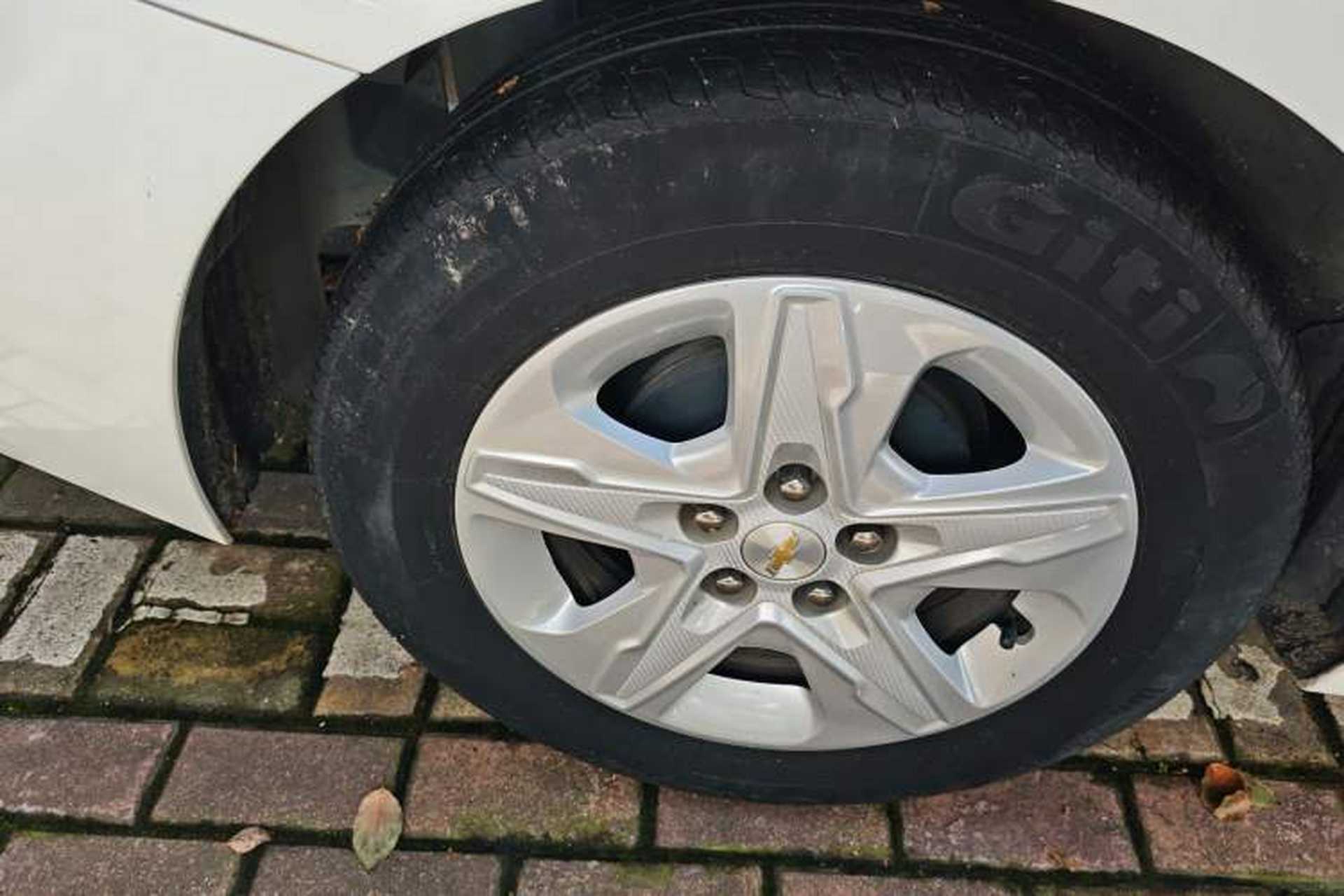 Used Chevrolet Cavalier 2019 320 Automatic Enjoyment with Sunroof Right Rear Wheel Hub
