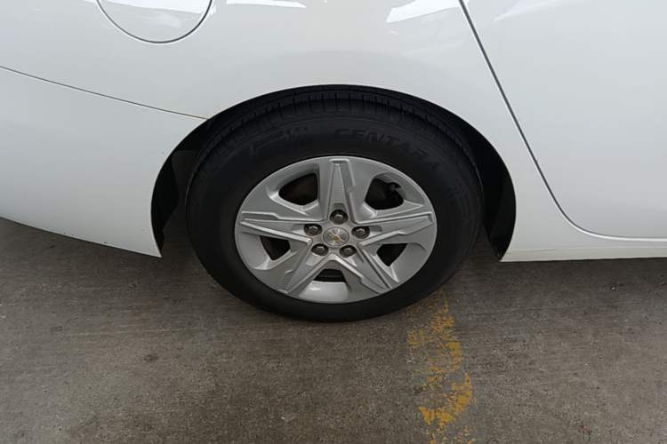 Used Chevrolet Cavalier 2019 320 Automatic Enjoyment with Sunroof Right Rear Wheel Hub