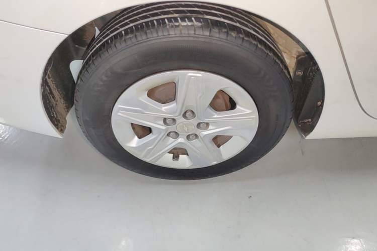 Used Chevrolet Cavalier 2019 320 Automatic Enjoyment Edition Right Rear Wheel Hub