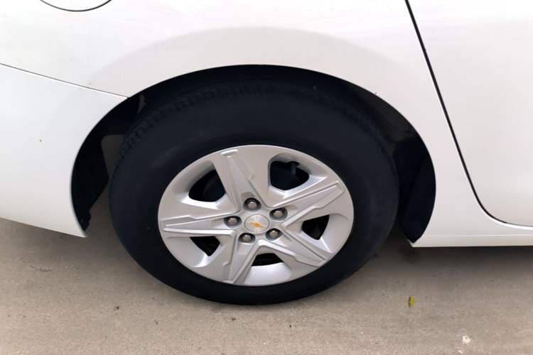 Used Chevrolet Cavalier 2019 320 Automatic Enjoyment with Sunroof Right Rear Wheel Hub