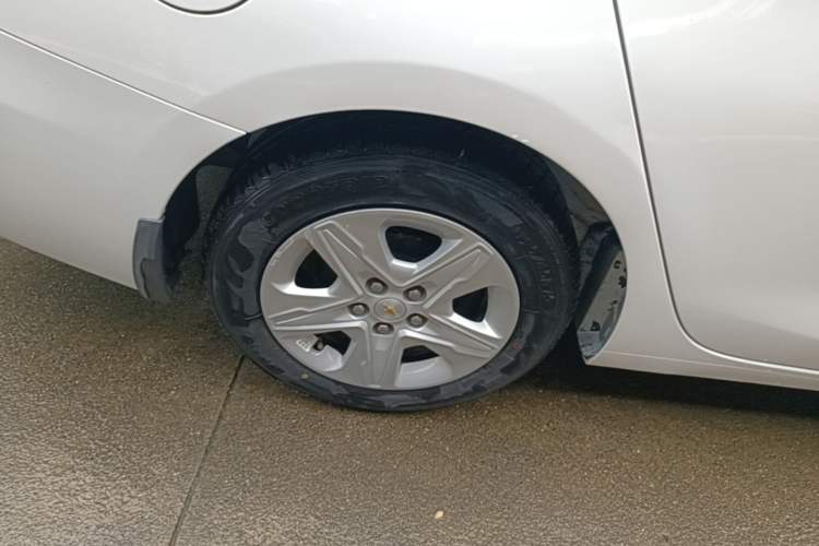 Used Chevrolet Cavalier 2019 320 Automatic Enjoyment with Sunroof Right Rear Wheel Hub