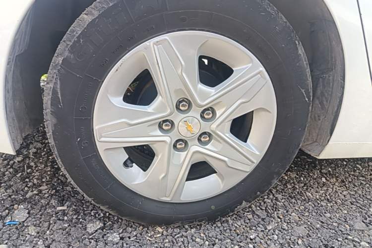 Used Chevrolet Cavalier 2019 320 Automatic Enjoyment with Sunroof Right Rear Wheel Hub