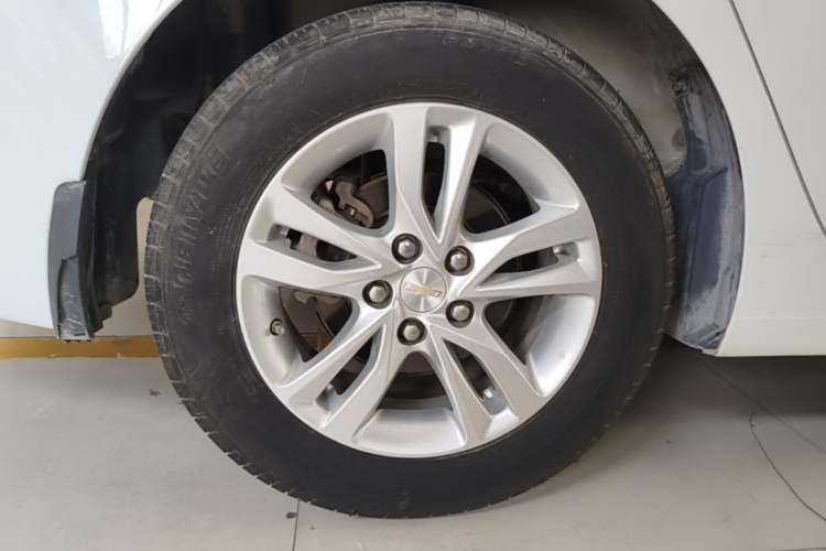 Used Chevrolet Cavalier 2019 320 Manual Xinyue Edition Right Rear Wheel Hub