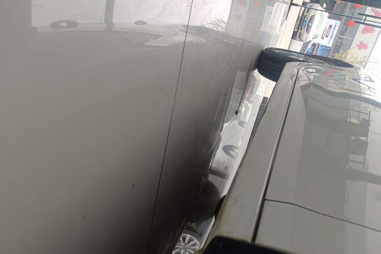 Used Chevrolet Cavalier 2019 320 Automatic Enjoyment with Sunroof Right Side Sill