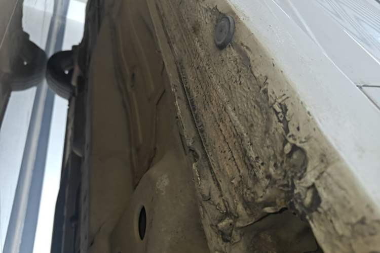 Used Chevrolet Cavalier 2019 320 Automatic Xinyue Edition Right Side Sill