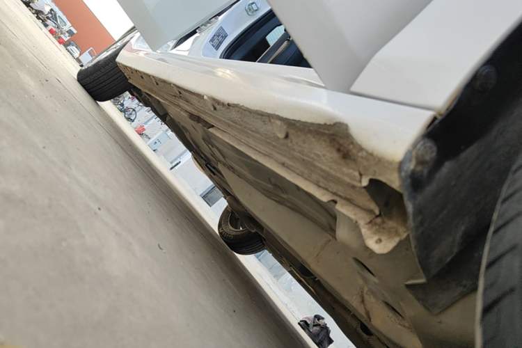 Used Chevrolet Cavalier 2019 320 Manual Xinyue Edition Right Side Sill