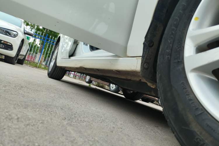 Used Chevrolet Cavalier 2019 320 Automatic Xinyue Edition Right Side Sill