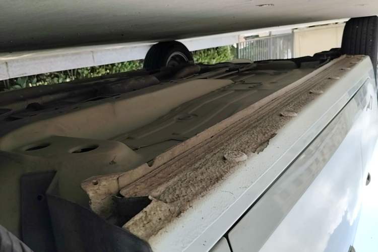 Used Chevrolet Cavalier 2019 320 Automatic Enjoyment with Sunroof Right Side Sill