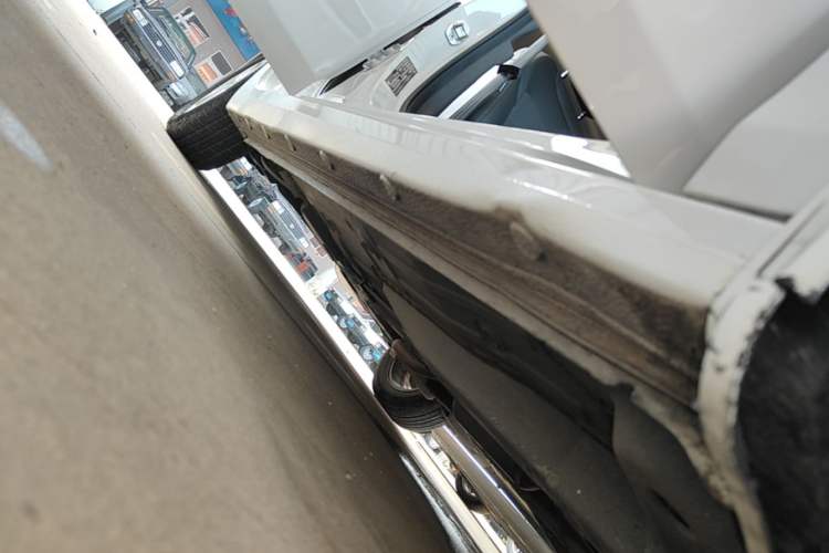 Used Chevrolet Cavalier 2019 320 Automatic Xinyue Edition Right Side Sill