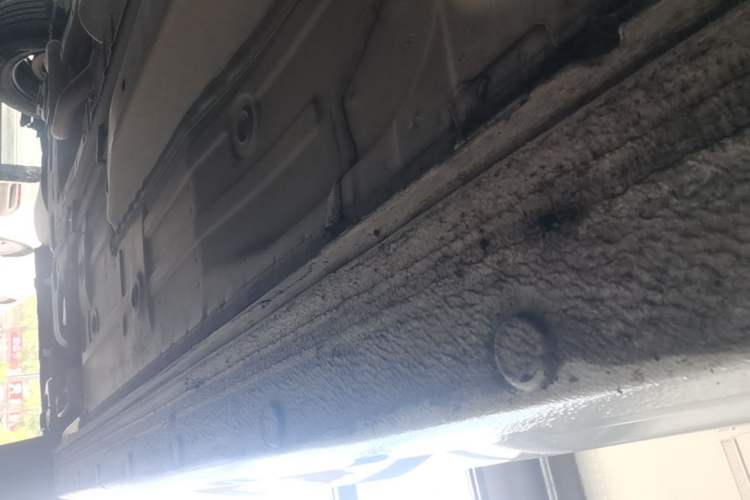 Used Chevrolet Cavalier 2019 320 Automatic Enjoyment with Sunroof Right Side Sill