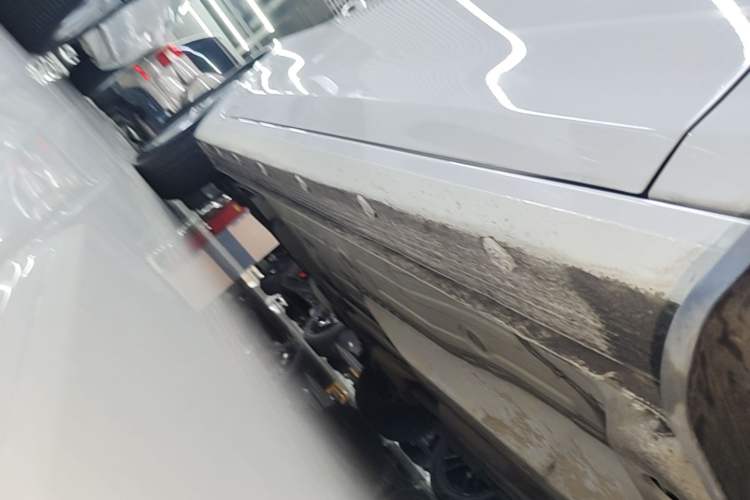 Used Chevrolet Cavalier 2019 320 Automatic Enjoyment with Sunroof Right Side Sill
