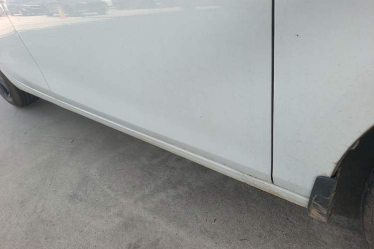 Used Chevrolet Cavalier 2019 320 Automatic Xinyue Edition Right Side Sill