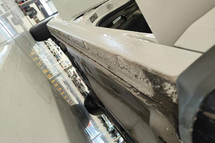 Used Chevrolet Cavalier 2019 320 Automatic Enjoyment with Sunroof Right Side Sill
