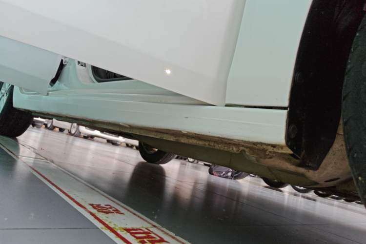 Used Chevrolet Cavalier 2019 320 Automatic Xinyue Edition Right Side Sill