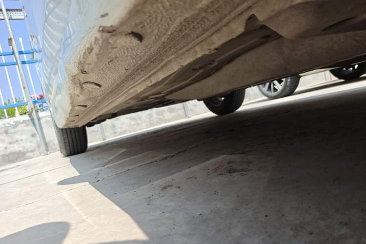 Used Chevrolet Cavalier 2019 320 Manual Xinyue Edition Right Side Sill