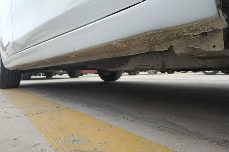 Used Chevrolet Cavalier 2019 320 Automatic Enjoyment with Sunroof Right Side Sill