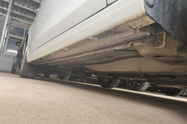 Used Chevrolet Cavalier 2019 320 Automatic Xinyue Edition Right Side Sill
