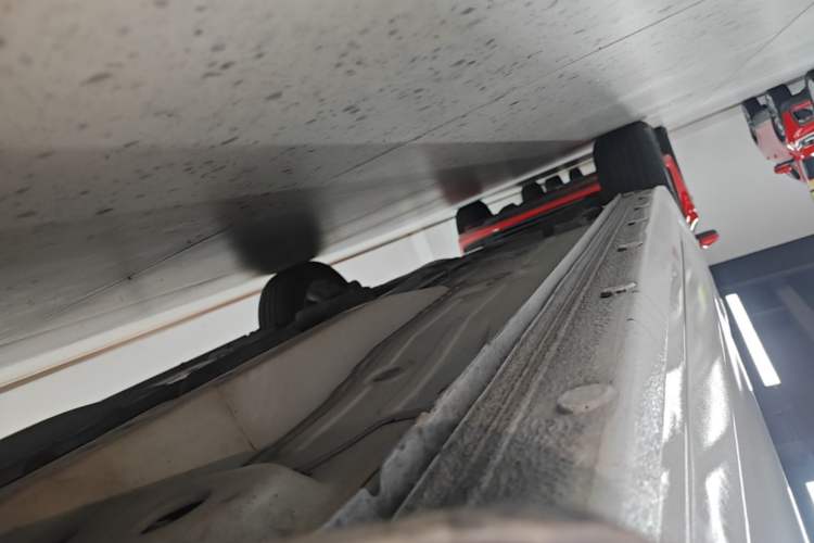 Used Chevrolet Cavalier 2019 320 Automatic Xinyue Edition Right Side Sill