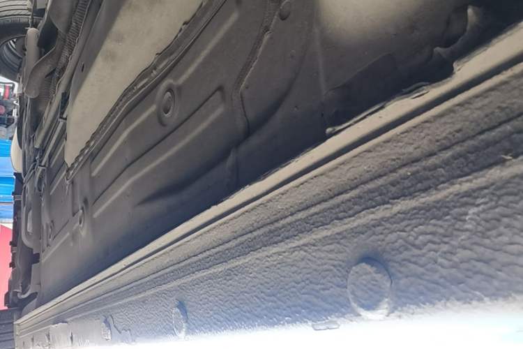 Used Chevrolet Cavalier 2019 320 Automatic Enjoyment with Sunroof Right Side Sill