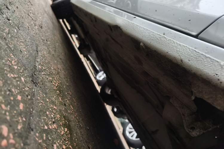 Used Chevrolet Cavalier 2019 320 Automatic Xinyue Edition Right Side Sill