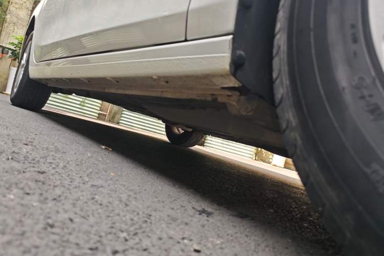 Used Chevrolet Cavalier 2019 320 Automatic Xinyue Edition Right Side Sill