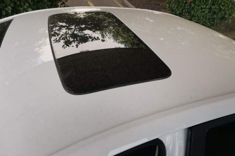 Used Chevrolet Cavalier 2019 320 Automatic Xinyue Edition Roof