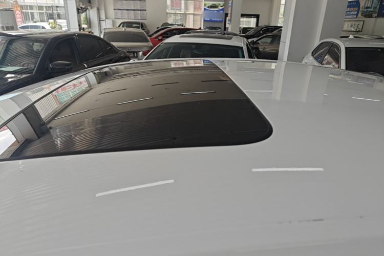 Used Chevrolet Cavalier 2019 320 Automatic Xinyue Edition Roof