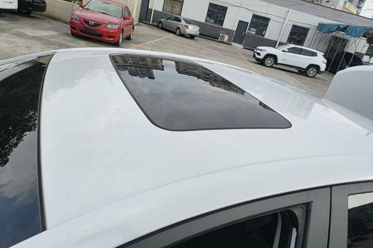 Used Chevrolet Cavalier 2019 320 Automatic Enjoyment with Sunroof Roof