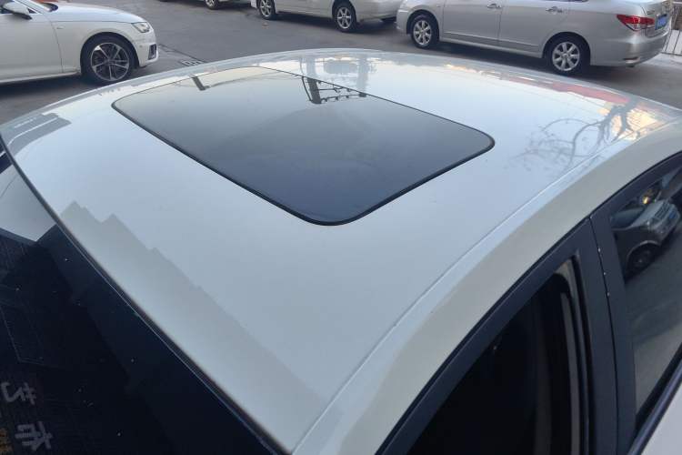 Used Chevrolet Cavalier 2019 320 Automatic Enjoyment with Sunroof Roof