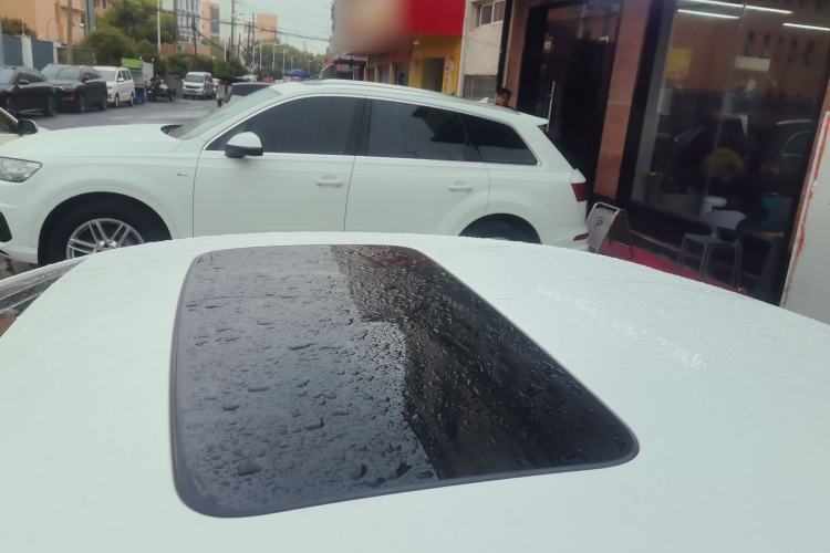 Used Chevrolet Cavalier 2019 320 Automatic Enjoyment with Sunroof Roof