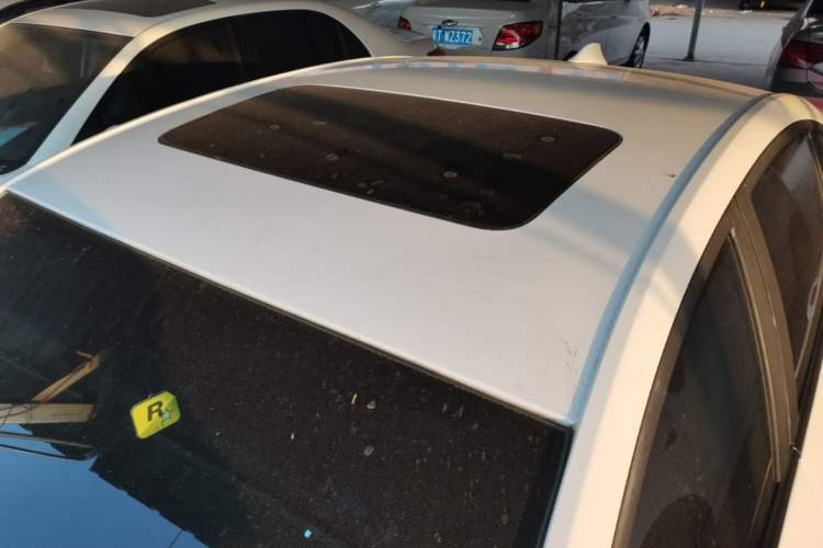 Used Chevrolet Cavalier 2019 320 Manual Xinyue Edition Roof