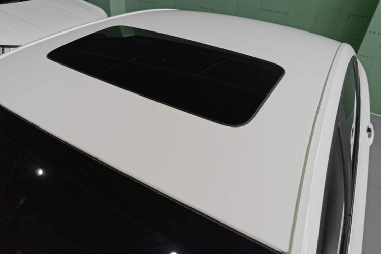 Used Chevrolet Cavalier 2019 320 Manual Xinyue Edition Roof