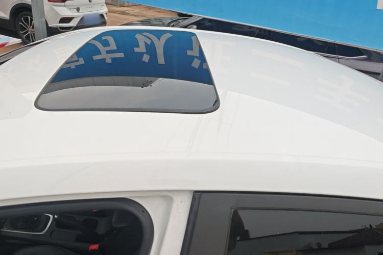 Used Chevrolet Cavalier 2019 320 Manual Xinyue Edition Roof