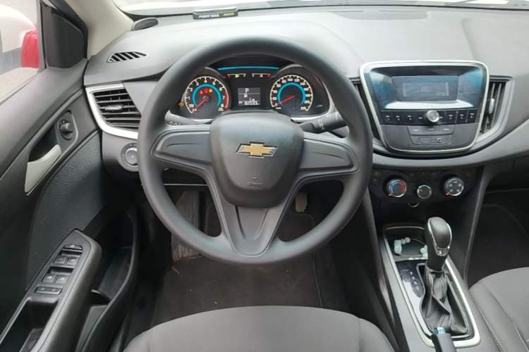 Used Chevrolet Cavalier 2019 320 Automatic Enjoyment with Sunroof Steering Wheel