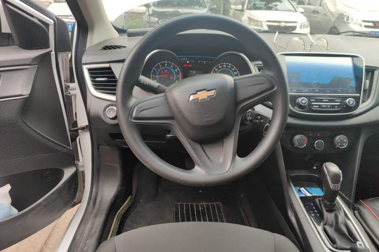 Used Chevrolet Cavalier 2019 320 Automatic Enjoyment with Sunroof Steering Wheel